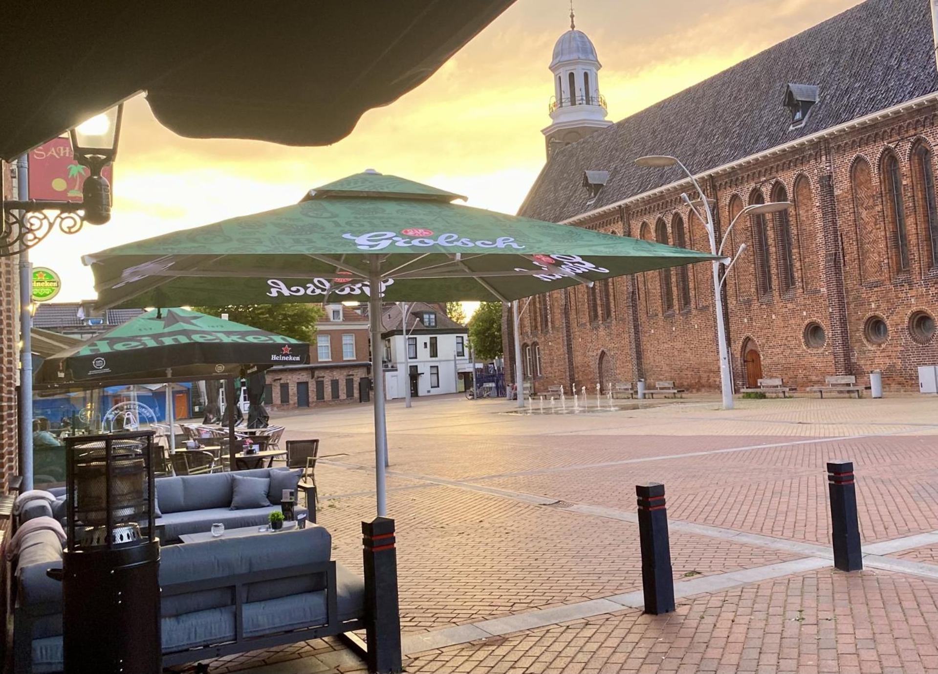 Hotel Restaurant 'T Ronde Loegh Winschoten Exterior photo